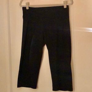 🌟Black, Cropped Yoga Pants, Size L